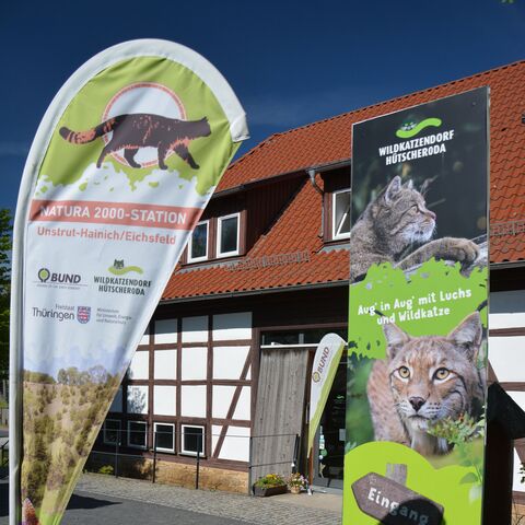 Eingang zur Wildkatzenscheune